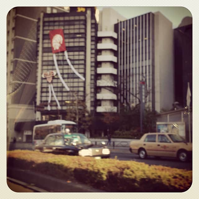 志摩有子さんのインスタグラム写真 - (志摩有子Instagram)「イブだけど、虎屋はもうお正月支度。」12月24日 14時24分 - ariko418