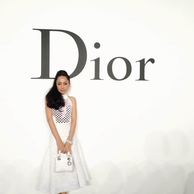 中島美嘉さんのインスタグラム写真 - (中島美嘉Instagram)「Diorのフォールコレクションにいってきました #Dior」12月11日 23時49分 - mikanakashima_official