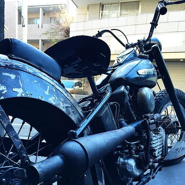 滝沢伸介さんのインスタグラム写真 - (滝沢伸介Instagram)「This morning. #1947F #HarleyDavidson #vard #garage #tokyo」1月14日 18時10分 - sin_takizawa