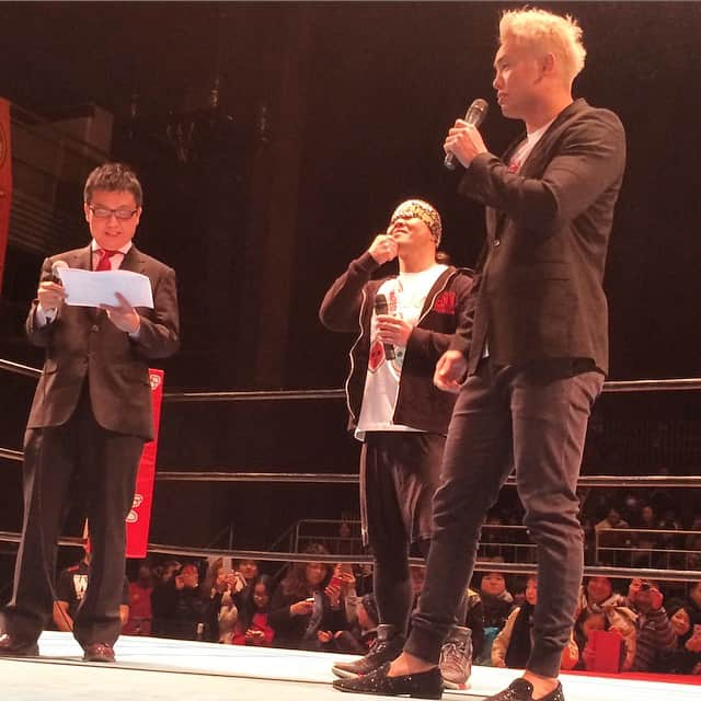 新日本プロレスさんのインスタグラム写真 - (新日本プロレスInstagram)「「太鼓の達人」会見スタート！ オカダ選手、外道選手が登場!! #大プロレス祭り #njwk9」1月3日 12時22分 - njpw1972