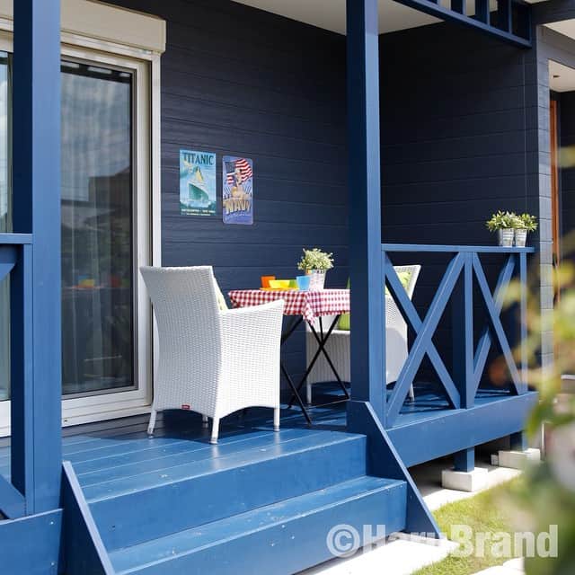 デザイナーズ住宅会社ハルブランドさんのインスタグラム写真 - (デザイナーズ住宅会社ハルブランドInstagram)「O-House by HaruBrand  #harubrand #home #house #follow #followme #photo #blue #green #garden #chair #resort #relax #deck #wood_deck #cute #cool #interior #tea_time #家 #住宅 #庭 #ガーデン #ウッドデッキ #デッキ #お茶 #オヤツタイム #芝生 #リラックス #リゾート #harufa」1月10日 12時06分 - harubrand