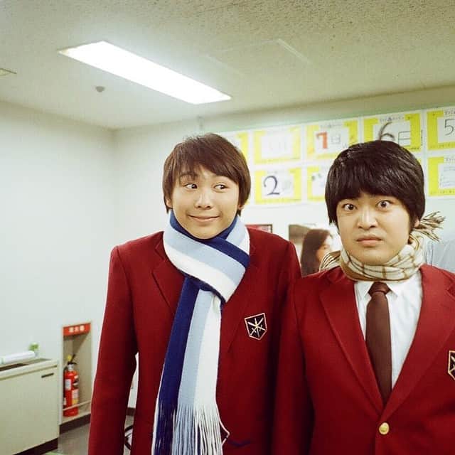 須賀健太のインスタグラム：「今日は1日、忍の修行だ！ 加藤くんとはどこでも一緒さ！笑  撮影は杉咲花先生。 またの名をぱんじゅうろう先生。」