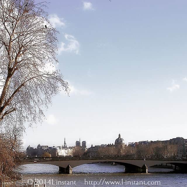 のインスタグラム：「日曜日のパリ。  #ig_france #ig_Paris #Paris #paysage  #パリ #フランス」