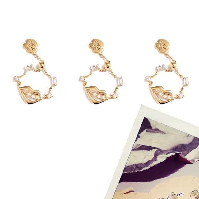 ロージーのインスタグラム：「Ring💛💙💜💚❤️💓 #JUPITER#Rozy#accessory#love#girl#followme#instafashion#ootd#sweet#me#fashion#ring#laugh#lip#ジュピター#ロージー#アクセサリー#リング#ゴールド#リップ」