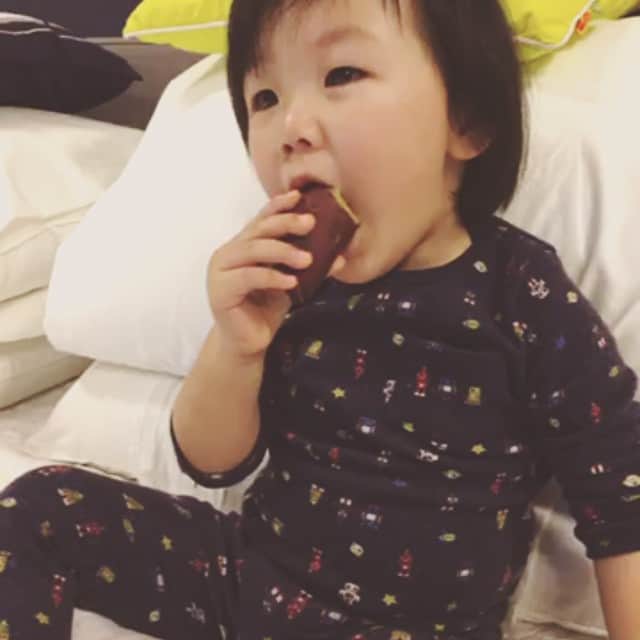 オム・テウンのインスタグラム：「고구마!지온!」