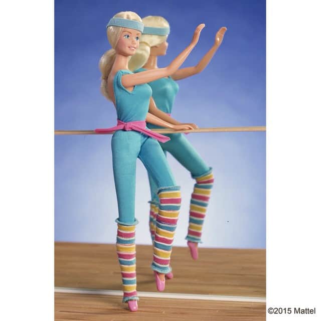 バービーさんのインスタグラム写真 - (バービーInstagram)「It seems like everyone is so #fitspo inspired this January; #TBT to 1984’s most stylish workout gear!💪 #barbie #barbiestyle」1月23日 3時52分 - barbiestyle