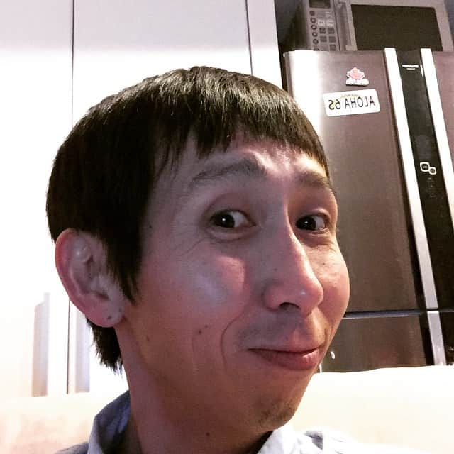 山根良顕さんのインスタグラム写真 - (山根良顕Instagram)「奥さんと一緒に散髪しました！ さっぱり！ ほうれい線！  #me #haircut #散髪  #自撮り #photooftheday #instagood #アンガールズ #山根」1月25日 0時02分 - ungirls_yamane