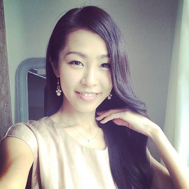 のインスタグラム：「#美ST撮影  #美ST #撮影 #美魔女 #アドレナリン美魔女 #37yearsold #37歳 #超ロングヘア  #superlonghair #asianbeauty #japanesebeauty」