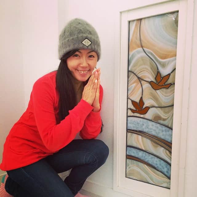 田中律子さんのインスタグラム写真 - (田中律子Instagram)「奄美大島のクマさんから、オーダーしたステンドグラスが届いた💖 #okinawa#amamioshima#stained glass」2月3日 13時03分 - ri2kotanaka