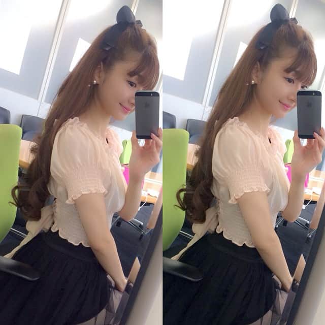 奈々子のインスタグラム：「ヘアはこの日も#HoneyShoo♥︎のおリボンでハーフアップに♪  #JCOM#ステキLife #マドモアゼルナナコ #インナービューティーバレエ #バレエストレッチレッスン #バレエストレッチ名古屋」