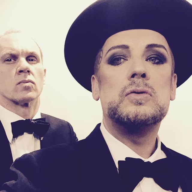ボーイ・ジョージさんのインスタグラム写真 - (ボーイ・ジョージInstagram)「@davethomasstyle and myself channeling the Pet Shop Boys for @paulkemsley & @doritlemel wedding! Now Mr & Mrs Kemsley! A beautiful wedding!」3月9日 1時05分 - boygeorgeofficial