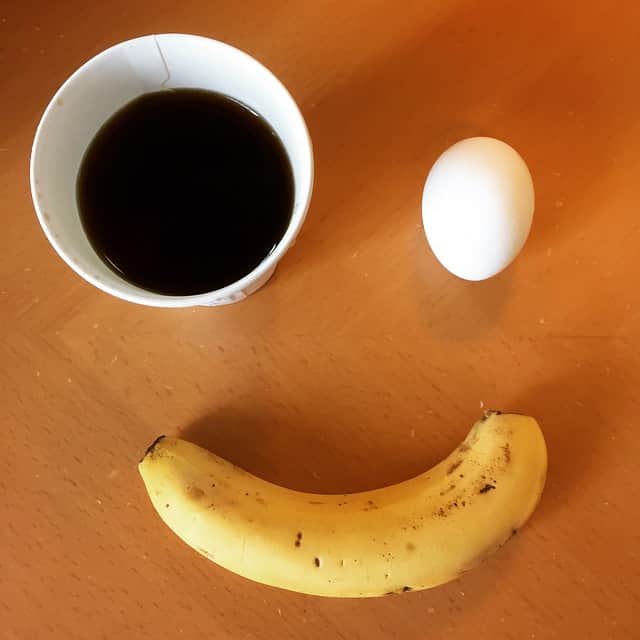 黒沢薫さんのインスタグラム写真 - (黒沢薫Instagram)「おはよう結城市。 #morning#breakfast#coffee#egg#banana#today#live#livetour#G20#TheGospellers#ibaraki#yuki#music#soul#rb#singer#lovelife#instaholic#instamania#instamood#instafood#smile#face#morningsmile#モーニングスマイル」3月8日 11時29分 - kaorukurosawa_lovelife