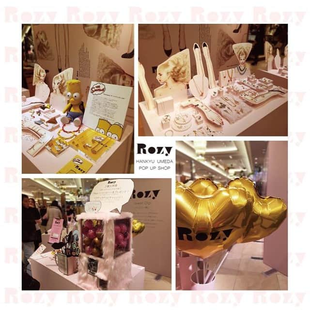 ロージーさんのインスタグラム写真 - (ロージーInstagram)「Thank you for coming✨✨💋 阪急うめだ本店のRozy POP UP SHOP には、初日からたくさんのお客様にお越しいただいています!! フォトプロップスブースやガチャガチャにもトライできる楽しいSHOP です☆ ぜひお立ち寄り下さい♥♥ 阪急うめだ本店1Fアクセサリー コトコトステージ12 (~2/17)  #JUPITER#Rozy#jewelry#accessory#instafashion#love#hankyu#umeda#osaka#cotocoto#popup#shop#thank#you#for#coming#ジュピター#ロージー#ジュエリー#アクセサリー#阪急百貨店#阪急#梅田#大阪#本店#コトコト#ポップアップ#ショップ#お越しいただき#ありがとうございます」2月13日 19時05分 - rozy.me