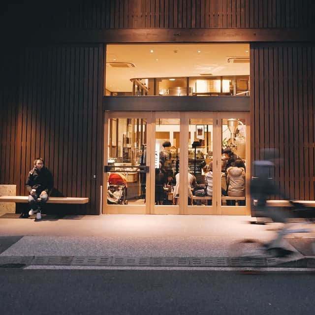 市川渚さんのインスタグラム写真 - (市川渚Instagram)「ALLPRESS ESPRESSO TOKYO.  お近くのブルーボトルはギャグか！ディズニーランドか！ってくらい行列してましたよ😱☕️ #allpressespresso#cafe#kiyosumushirakawa#清澄白河#tokyo」2月14日 18時10分 - nagiko