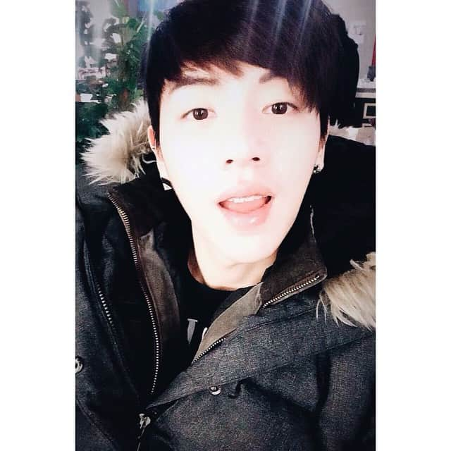 ロムさんのインスタグラム写真 - (ロムInstagram)「How are you? #rome #cclown #crowns #salts」2月16日 5時25分 - romecclown