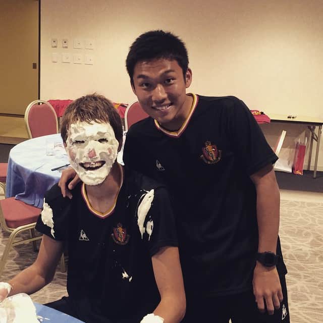 望月嶺臣のインスタグラム：「#ニッキ#誕生日 おめでとう！！」