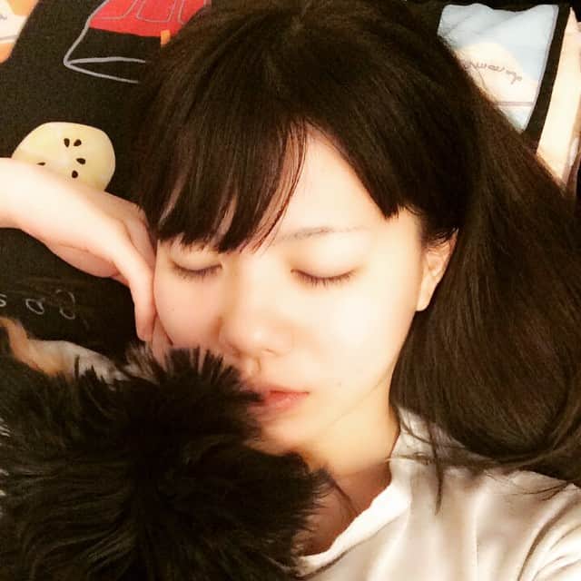 鳴月らんのインスタグラム：「ねむねむ。。。」