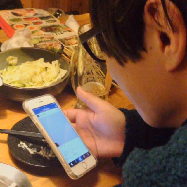 緑川まりのインスタグラム：「たっちゃん。ずーっと見てる。」
