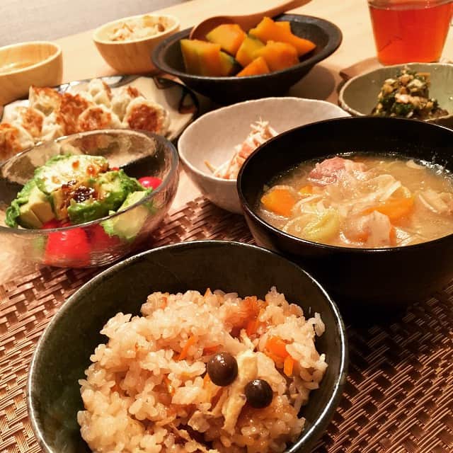 秋谷理恵さんのインスタグラム写真 - (秋谷理恵Instagram)「和食な日。息子が餃子8個も食べた！」2月18日 19時33分 - rieakiya