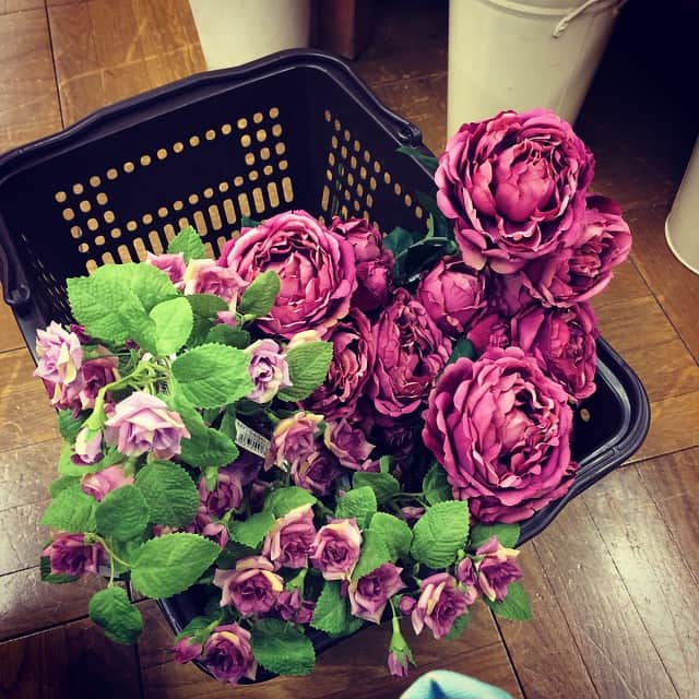 後藤浩輝さんのインスタグラム写真 - (後藤浩輝Instagram)「造花を大量に購入🌹」2月19日 17時21分 - 510gotttty