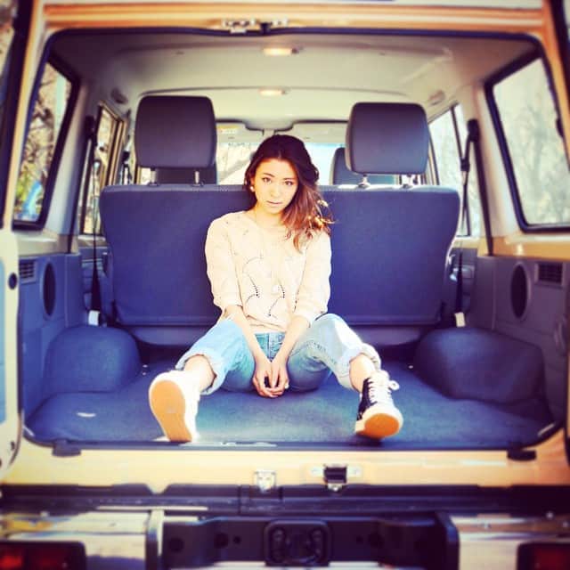 Toyotaさんのインスタグラム写真 Toyotainstagram 山中美智子 ランドクルーザー70 Alexiastam19 Michikoyamanaka Toyota Fashion トヨタ ファッション Drive Coordinate ドライブコーディネート Drive Fashion ドライブファッション Toyota トヨタ Model
