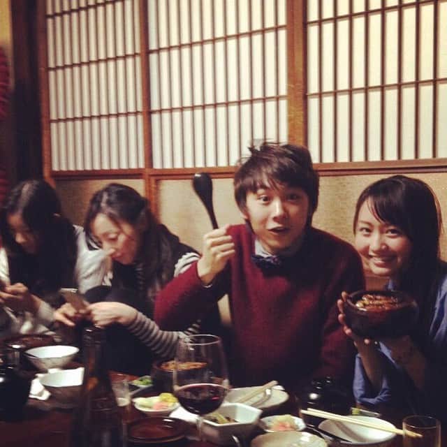 須賀健太のインスタグラム：「ネル。  もりだくさんだったー でもひつまぶし食べたからhappy！  横のお二人シュール。笑 シュールぶし。 #でーれー」