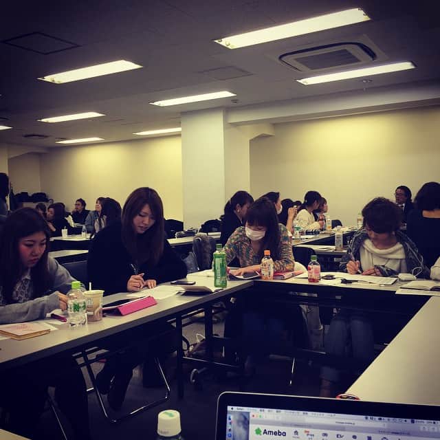 長津 健一郎のインスタグラム：「カリス東京フォーラム#トータルビューティーサロン#QUATRO(クアトロ)#ネイルサロンGranCieux(グランシュ レネイル)#千葉#水戸#溝の口 #青葉台#たまプラーザ#川崎#戸塚立場#横浜#関内#美容室 #ヘアサロン#カット#カラー#パーマ#ネイル#まつエク#ヘッドスパ#モデル募集」