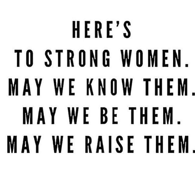 フリーダ＆ネリーのインスタグラム：「#happynationalwomensday regram from @carolinesteed」