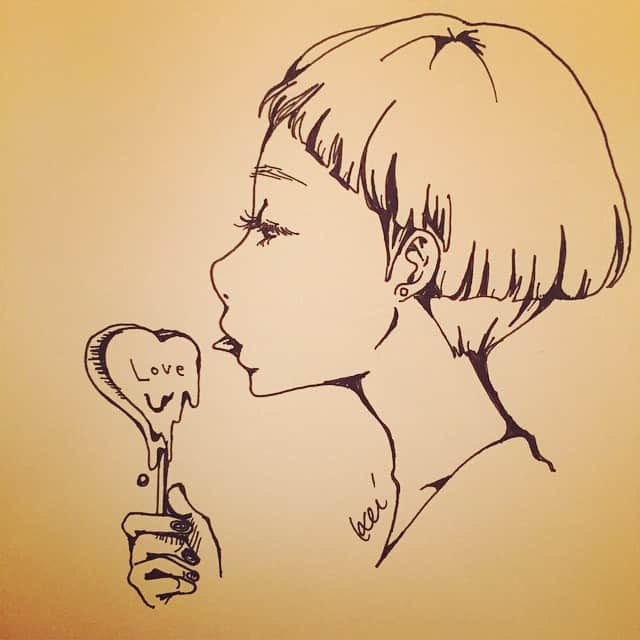奥田 けいさんのインスタグラム写真 奥田 けいinstagram お腹空いたー もうこんな時間 オン眉 ボブ ショートネープ 横顔 イラスト ボールペンで ボールペン落書き 2月22日 23時37分 Kei Okuda