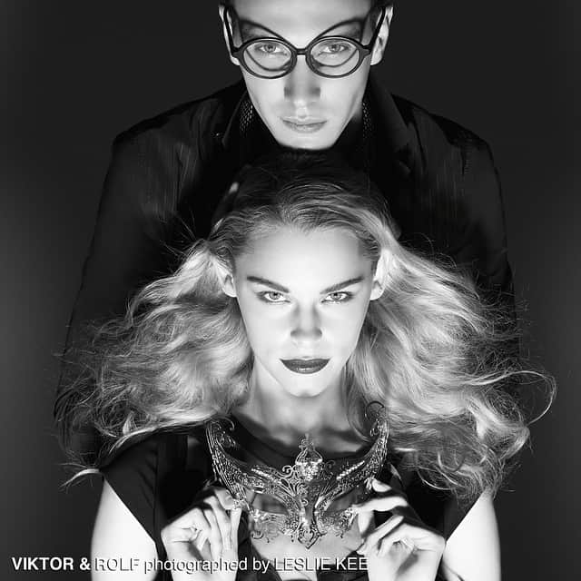 レスリー・キーさんのインスタグラム写真 - (レスリー・キーInstagram)「VIKTOR & ROLF photographed by LESLIE KEE WWD JAPAN Spring 2015 issue featuring VIKTOR & ROLF 2015 Spring Summer Collection Models Courtney	 Shallcross / SuperTwins / Shane Gambill / Bogdan Tudor / Tomek Szczukiecki @viktor_and_rolf @supertwinstokyo @courtneyshallcross @shanegambill @bogdalex777 @tomeksza @takakawasaki @wwd_japan @ayakophotobook #viktor&rolf #wwdjapan #fashion #lesliekee」2月25日 1時21分 - lesliekeesuper