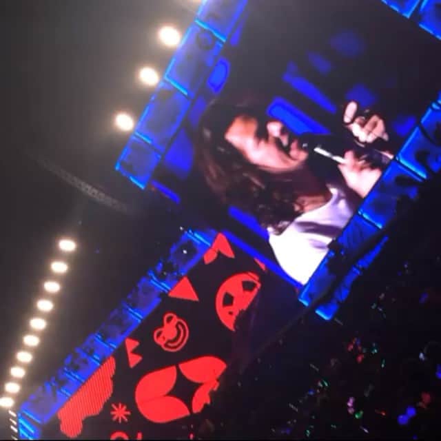 のインスタグラム：「. はりたんの日本語特集。 もうたまらない。さいこう。 ”みんなかわいい♡”入らなかった。泣  #OTRAtour #kyocera #dome #onedirection #1d #harrystyles #japan #japanese #osaka #love #0225 #goodday #goodtime」