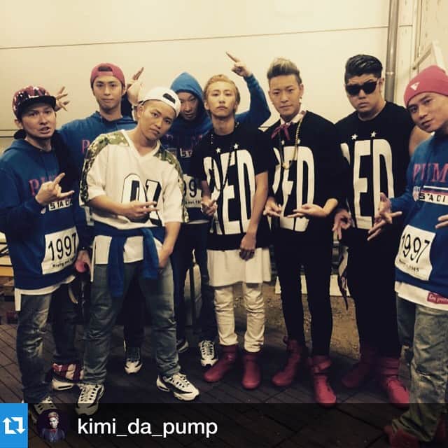 のインスタグラム：「#Repost @kimi_da_pump with @repostapp. ・・・ FabFes.2015 SPRING 無事に終了しました🎤🎤🎤 今日もたくさんの声援を本当にありがとうございました❗️ 終演後、:REDのメンバーと📱📱📱 #FabFes #dapump  #RED」