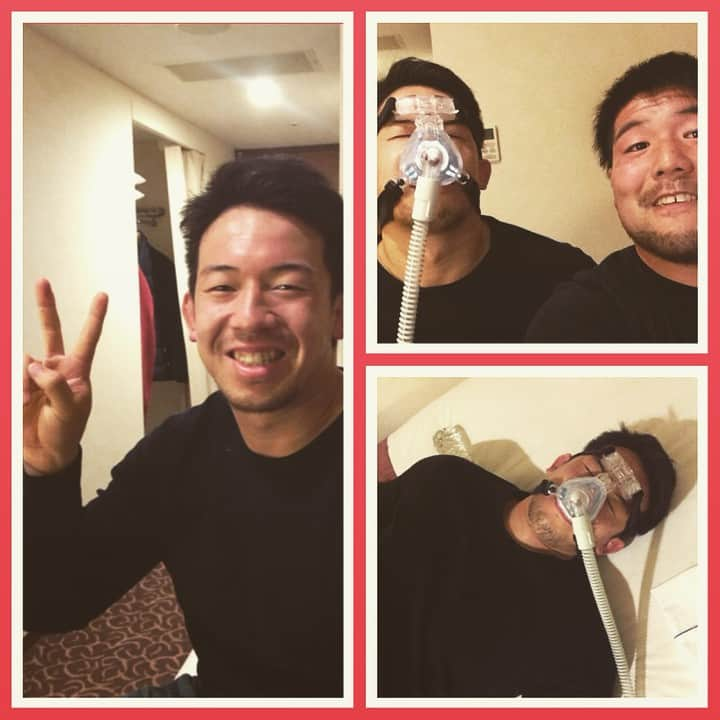 畠山健介さんのインスタグラム写真 - (畠山健介Instagram)「※※※※※※※※※※※※※※※※※※※※※※※※※※※※※※※※※※※※※※※※※ 今日から2泊3日の #JAPAN合宿 ！  ルームメイト は #NECグリーンロケッツ の #村田毅 ！！ 謎の組み合わせですが、楽しい部屋になりそうです😁w  右下の写真は、 #Cpap で治療中の様子。 ※※※※※※※※※※※※※※※※※※※※※※※※※※※※※※※※※※※※※※※※※ #ラグビー #Rugby  #JAPANWAY #JAPANRUGBY #ラグビー日本代表 #合宿 #都内 #ルームメイト #ゲイねー #ゲイじゃないね #Cpap #シーパップ #睡眠時無呼吸症候群」3月2日 22時32分 - hatake03